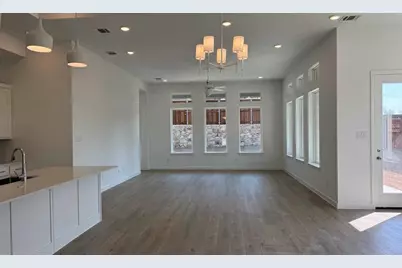 7104 Bergamot Drive, McKinney, TX 75071 - Photo 3