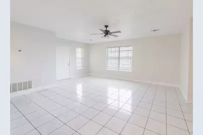 1348 E Maddox, Fort Worth, TX 76104 - Photo 5