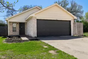 1348 E Maddox, Fort Worth, TX 76104 - Photo 3