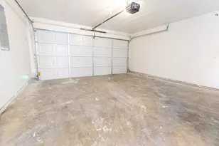 1348 E Maddox, Fort Worth, TX 76104 - Photo 23