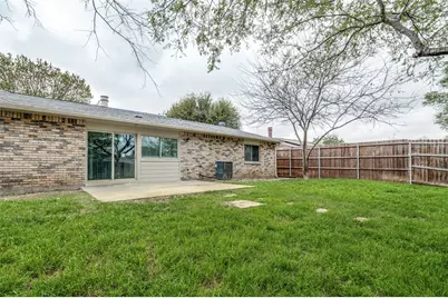 2105 Newbury Drive, Arlington, TX 76014 - Photo 25