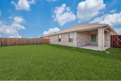 3925 Limestone Bluff Drive, Celina, TX 75009 - Photo 15