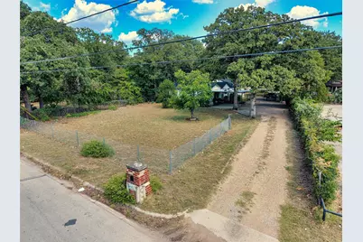 5325 Trentman Street, Fort Worth, TX 76119 - Photo 3