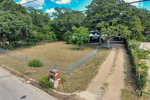 5325 Trentman St, Fort Worth, TX 76119 - Photo 3