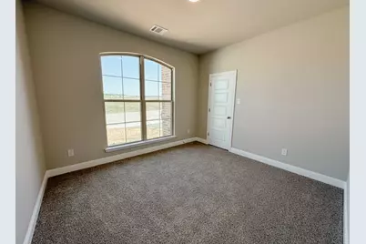 2009 Belle Lagos Ln, Cleburne, TX 76033 - Photo 13