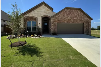 2009 Belle Lagos Ln, Cleburne, TX 76033 - Photo 1