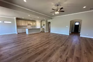 2009 Belle Lagos Ln, Cleburne, TX 76033 - Photo 5