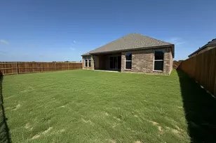 2009 Belle Lagos Ln, Cleburne, TX 76033 - Photo 19