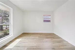 1835 E Cedar Elm Dr, Arlington, TX 76012 - Photo 11