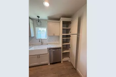 1047 Davis Street N, Sulphur Springs, TX 75482 - Photo 9