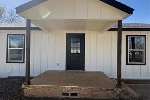 1047 Davis Street N, Sulphur Springs, TX 75482 - Photo 3