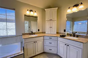 10401 Forrest Dr, Frisco, TX 75035 - Photo 23