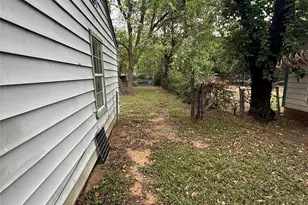 3532 Pioneer St, Fort Worth, TX 76119 - Photo 21