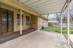 2805 Oak Valley Dr, Arlington, TX 76016 - Photo 23