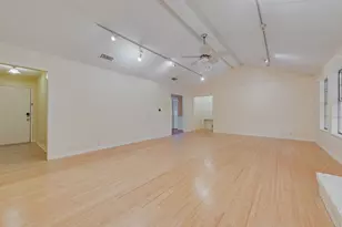 2805 Oak Valley Dr, Arlington, TX 76016 - Photo 5