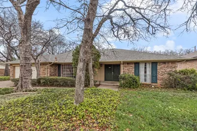 2805 Oak Valley Drive, Arlington, TX 76016 - Photo 3