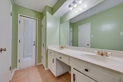 2805 Oak Valley Drive, Arlington, TX 76016 - Photo 17