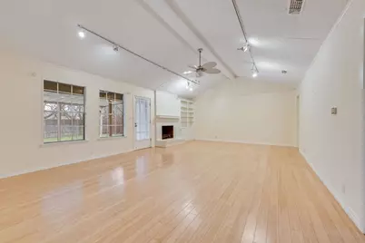 2805 Oak Valley Drive, Arlington, TX 76016 - Photo 7