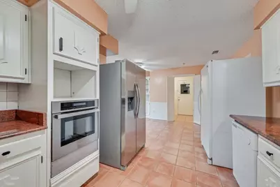 2805 Oak Valley Drive, Arlington, TX 76016 - Photo 9