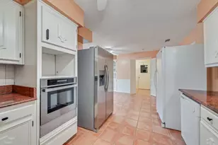 2805 Oak Valley Dr, Arlington, TX 76016 - Photo 9