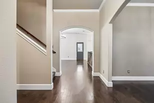 300 Madison St, Burleson, TX 76028 - Photo 3