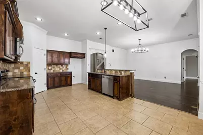 300 Madison Street, Burleson, TX 76028 - Photo 9