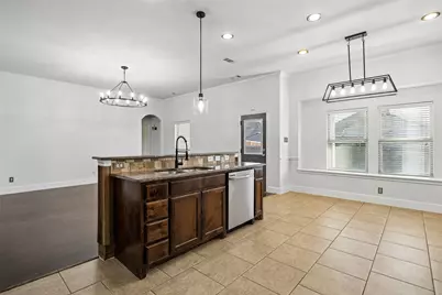 300 Madison Street, Burleson, TX 76028 - Photo 7