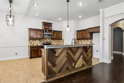 300 Madison Street, Burleson, TX 76028 - Photo 5