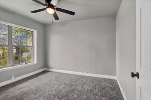 736 W Bullock Dr, Denison, TX 75020 - Photo 15