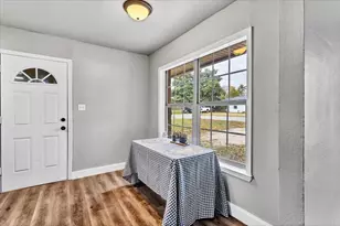 736 W Bullock Dr, Denison, TX 75020 - Photo 9