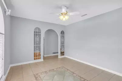 111 Skylark Street, Mesquite, TX 75149 - Photo 7