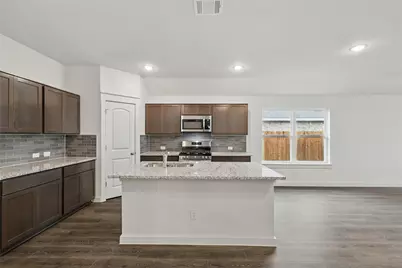 134 Patrick Henry Drive, Venus, TX 76084 - Photo 5