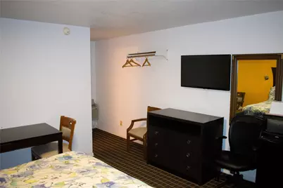 904 W California Street, Seymour, TX 76380 - Photo 9