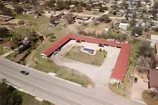 904 W California St, Seymour, TX 76380 - Photo 5