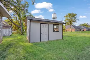 108 W College St, Leonard, TX 75452 - Photo 37