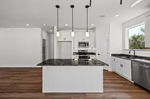 1529 Corona Dr, Granbury, TX 76048 - Photo 9