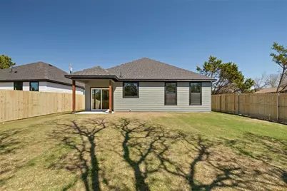 1529 Corona Drive, Granbury, TX 76048 - Photo 37