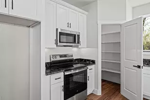 1529 Corona Dr, Granbury, TX 76048 - Photo 7