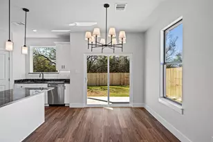 1529 Corona Dr, Granbury, TX 76048 - Photo 11