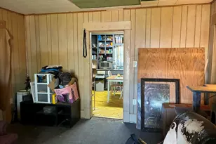 412 W Willingham St, Cleburne, TX 76033 - Photo 11