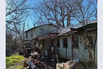 412 W Willingham Street, Cleburne, TX 76033 - Photo 11