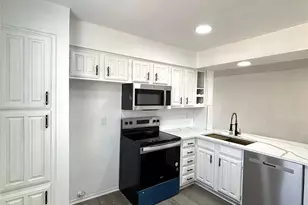 222 Shady Ln Dr, Fort Worth, TX 76112 - Photo 3