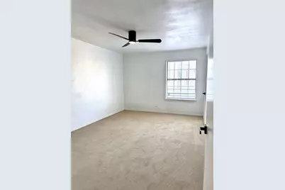 222 Shady Lane Drive, Fort Worth, TX 76112 - Photo 7