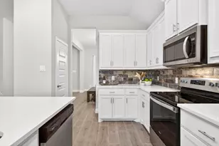 545 Clifton Ct, Midlothian, TX 76065 - Photo 13