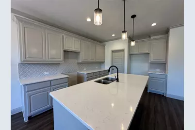 2007 Belle Lagos Lane, Cleburne, TX 76033 - Photo 5