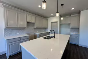 2007 Belle Lagos Ln, Cleburne, TX 76033 - Photo 5
