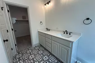 2007 Belle Lagos Ln, Cleburne, TX 76033 - Photo 11