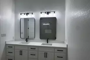 1106 E Sixth St, Springtown, TX 76082 - Photo 23