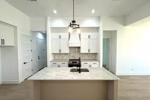 1106 E Sixth St, Springtown, TX 76082 - Photo 7