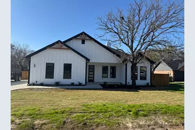 1106 E Sixth Street, Springtown, TX 76082 - Photo 1